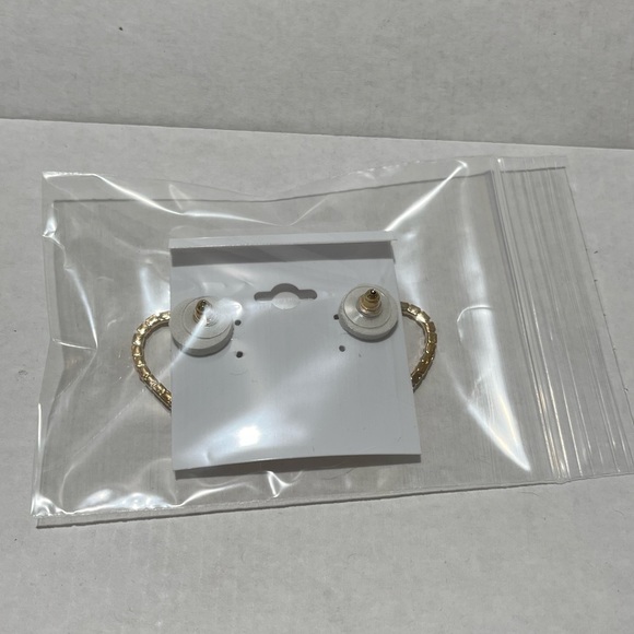 Gold Heart Rhinestone Stud Earrings - Picture 5 of 5